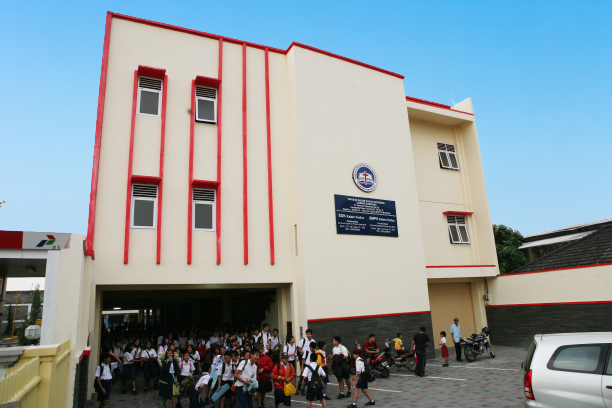 Gedung SMP Kopo Permai